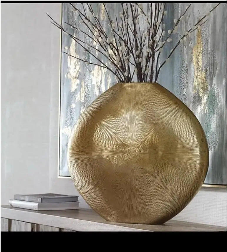 Gold Metal Vase Elegant Decorative Flower Vase Modern and Durable